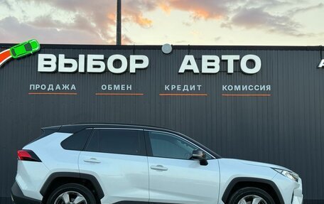 Toyota RAV4, 2020 год, 2 899 000 рублей, 3 фотография