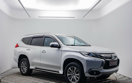 Mitsubishi Pajero Sport III рестайлинг, 2018 год, 2 470 000 рублей, 3 фотография