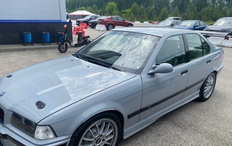 BMW 3 серия, 1991 год, 3 200 000 рублей, 2 фотография