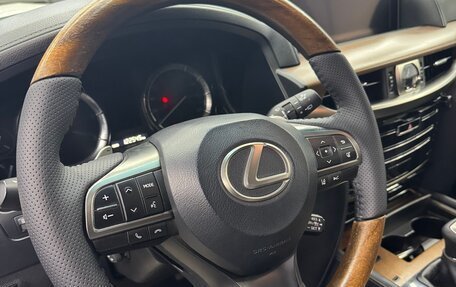 Lexus LX III, 2016 год, 6 000 000 рублей, 3 фотография