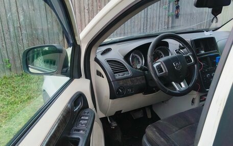 Dodge Caravan V, 2011 год, 999 999 рублей, 5 фотография