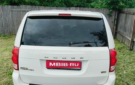 Dodge Caravan V, 2011 год, 999 999 рублей, 4 фотография