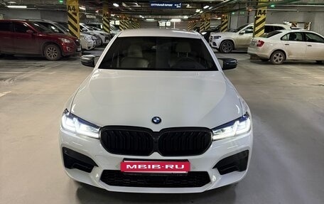 BMW 5 серия, 2019 год, 4 000 000 рублей, 6 фотография