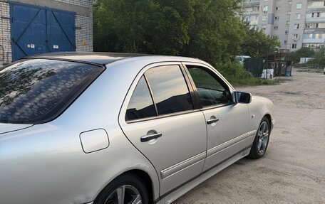 Mercedes-Benz E-Класс, 1997 год, 330 000 рублей, 4 фотография