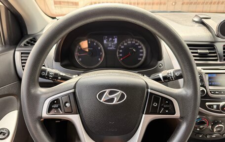 Hyundai Solaris II рестайлинг, 2016 год, 920 000 рублей, 13 фотография