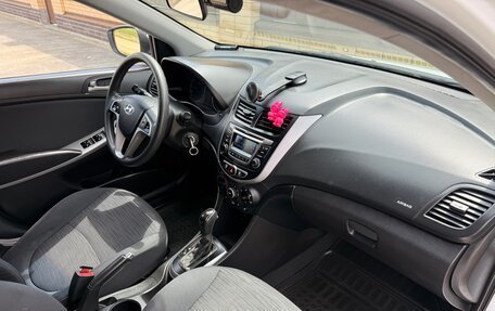 Hyundai Solaris II рестайлинг, 2016 год, 920 000 рублей, 19 фотография
