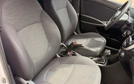 Hyundai Solaris II рестайлинг, 2016 год, 920 000 рублей, 20 фотография