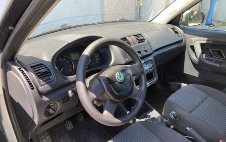 Skoda Fabia II, 2011 год, 500 000 рублей, 6 фотография