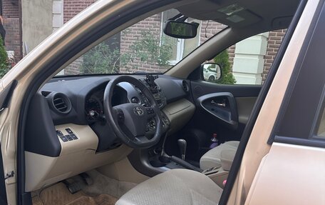 Toyota RAV4, 2012 год, 1 670 000 рублей, 15 фотография
