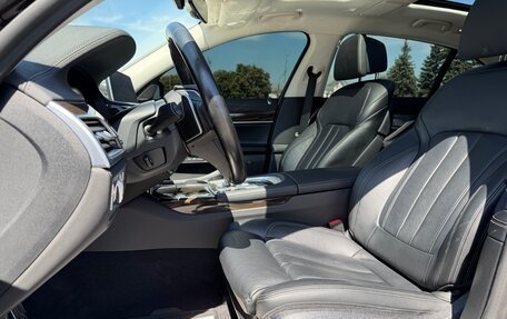 BMW 7 серия, 2019 год, 5 050 000 рублей, 15 фотография