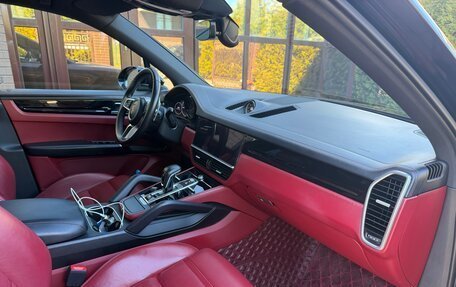 Porsche Cayenne III, 2021 год, 7 888 888 рублей, 24 фотография