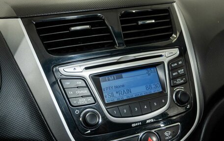 Hyundai Solaris II рестайлинг, 2011 год, 870 000 рублей, 10 фотография