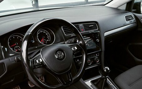 Volkswagen Golf VIII, 2020 год, 1 890 000 рублей, 14 фотография