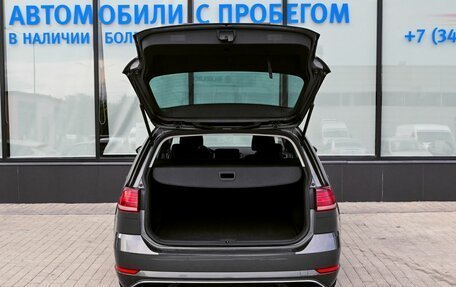 Volkswagen Golf VIII, 2020 год, 1 890 000 рублей, 19 фотография