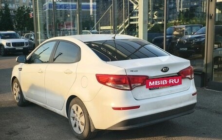 KIA Rio III рестайлинг, 2015 год, 999 000 рублей, 2 фотография