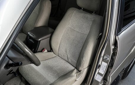 Toyota Land Cruiser Prado 120 рестайлинг, 2004 год, 1 599 000 рублей, 12 фотография