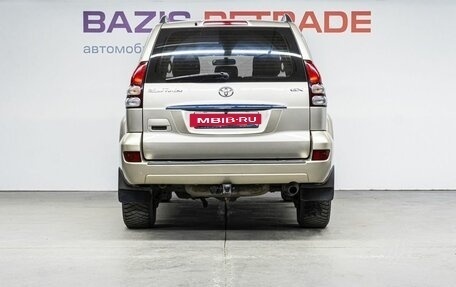 Toyota Land Cruiser Prado 120 рестайлинг, 2004 год, 1 599 000 рублей, 6 фотография