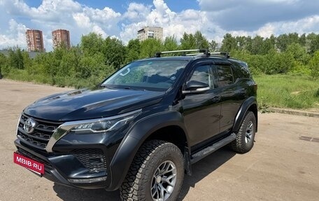 Toyota Fortuner II, 2021 год, 5 900 000 рублей, 2 фотография
