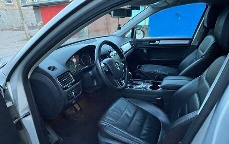 Volkswagen Touareg III, 2012 год, 2 350 000 рублей, 11 фотография