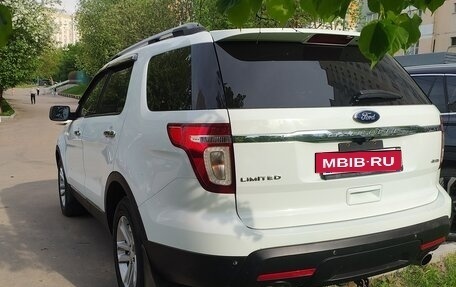 Ford Explorer VI, 2013 год, 2 600 000 рублей, 3 фотография