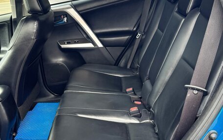 Toyota RAV4, 2015 год, 2 700 000 рублей, 4 фотография