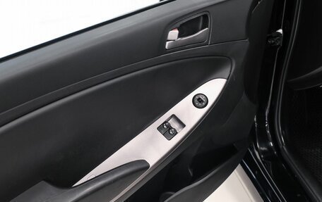 Hyundai Solaris II рестайлинг, 2014 год, 856 000 рублей, 17 фотография