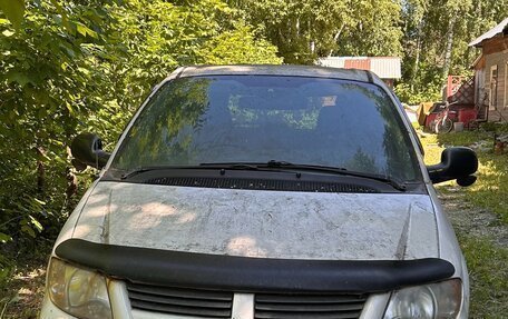 Dodge Caravan IV, 2004 год, 240 000 рублей, 3 фотография