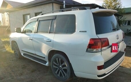 Toyota Land Cruiser 200, 2018 год, 5 600 000 рублей, 6 фотография