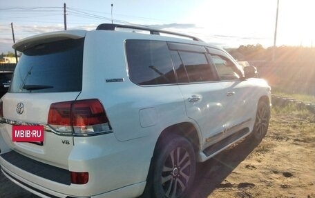 Toyota Land Cruiser 200, 2018 год, 5 600 000 рублей, 7 фотография