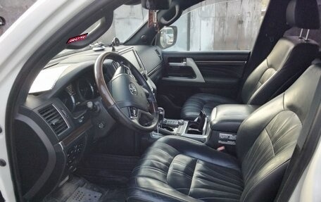 Toyota Land Cruiser 200, 2018 год, 5 600 000 рублей, 9 фотография