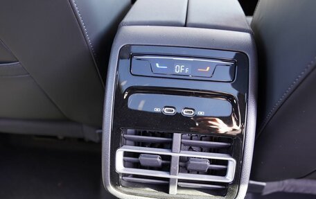 Volkswagen Tiguan, 2026 год, 4 550 000 рублей, 24 фотография