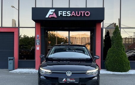 Volkswagen Golf VIII, 2020 год, 2 280 000 рублей, 2 фотография