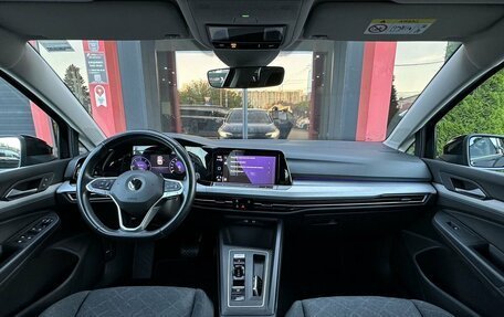 Volkswagen Golf VIII, 2020 год, 2 280 000 рублей, 15 фотография