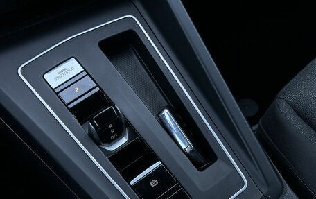 Volkswagen Golf VIII, 2020 год, 2 280 000 рублей, 21 фотография