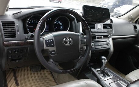 Toyota Land Cruiser 200, 2011 год, 2 950 000 рублей, 9 фотография