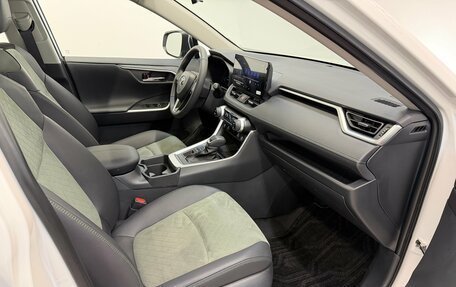 Toyota RAV4, 2025 год, 4 090 000 рублей, 11 фотография