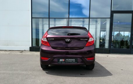 Hyundai Solaris II рестайлинг, 2011 год, 745 000 рублей, 5 фотография