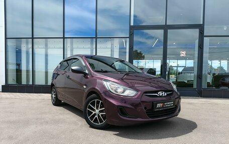 Hyundai Solaris II рестайлинг, 2011 год, 745 000 рублей, 7 фотография