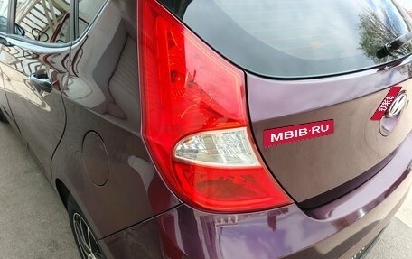 Hyundai Solaris II рестайлинг, 2011 год, 745 000 рублей, 16 фотография