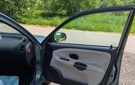 Mitsubishi Carisma I, 2002 год, 225 000 рублей, 11 фотография
