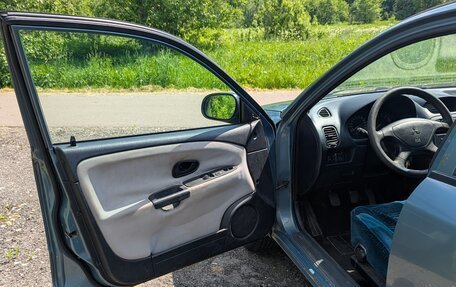Mitsubishi Carisma I, 2002 год, 225 000 рублей, 9 фотография