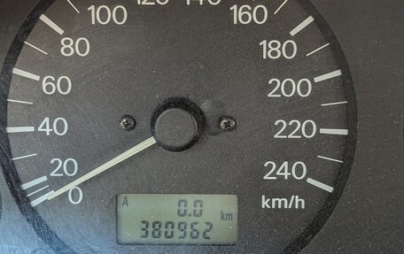 Mitsubishi Carisma I, 2002 год, 225 000 рублей, 21 фотография