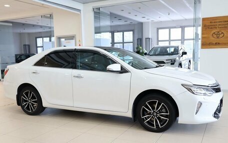Toyota Camry, 2017 год, 2 600 000 рублей, 7 фотография