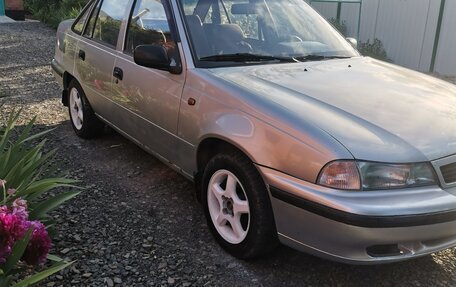 Daewoo Nexia I рестайлинг, 2004 год, 178 000 рублей, 2 фотография