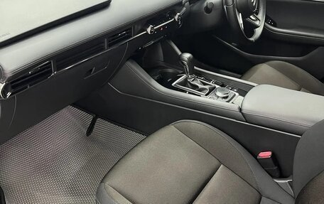 Mazda 3, 2021 год, 1 990 000 рублей, 24 фотография