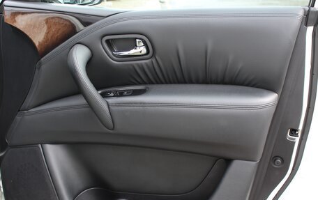 Infiniti QX56, 2011 год, 2 490 000 рублей, 15 фотография