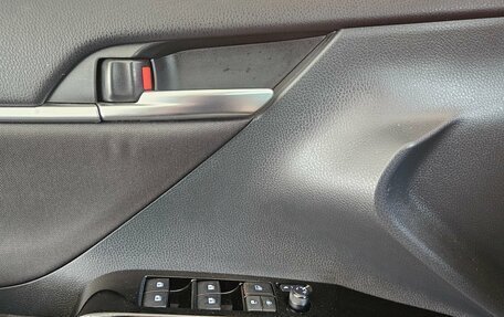 Toyota Camry, 2018 год, 2 197 000 рублей, 17 фотография