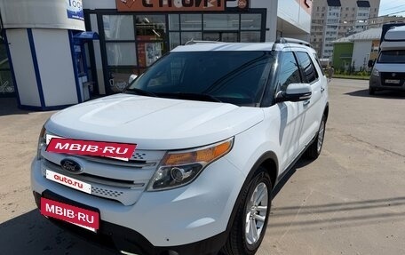 Ford Explorer VI, 2013 год, 1 799 999 рублей, 2 фотография