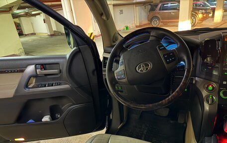 Toyota Land Cruiser 200, 2011 год, 3 990 000 рублей, 10 фотография