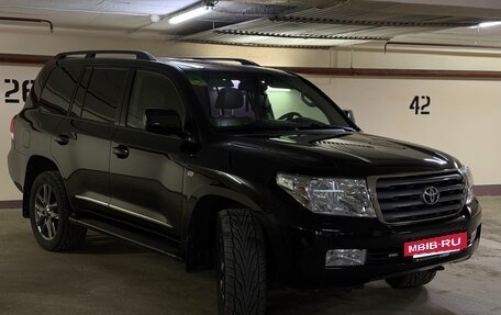 Toyota Land Cruiser 200, 2011 год, 3 990 000 рублей, 2 фотография